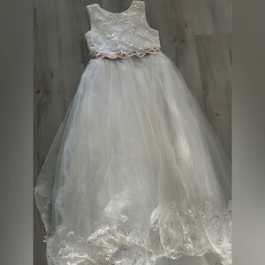 Elegant White Lace Kids Dress